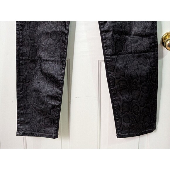NWOT Chicos Faux Leather Pants Womens 8 Black Gray Snakeskin Straight Pockets - Picture 3 of 11